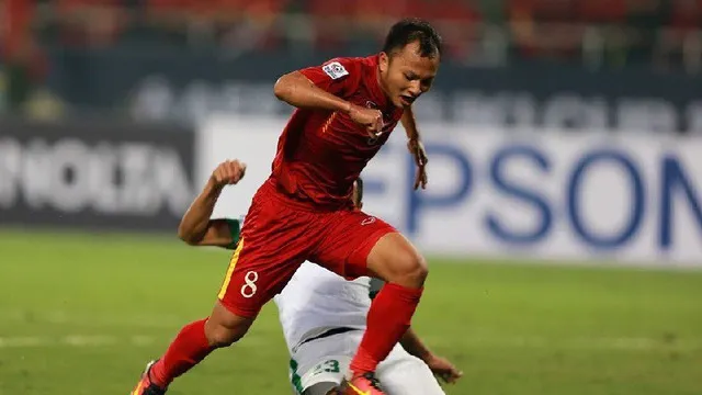 Hàng thủ Việt Nam lại nhận hung tin sau trận thua Iran - Bóng Đá