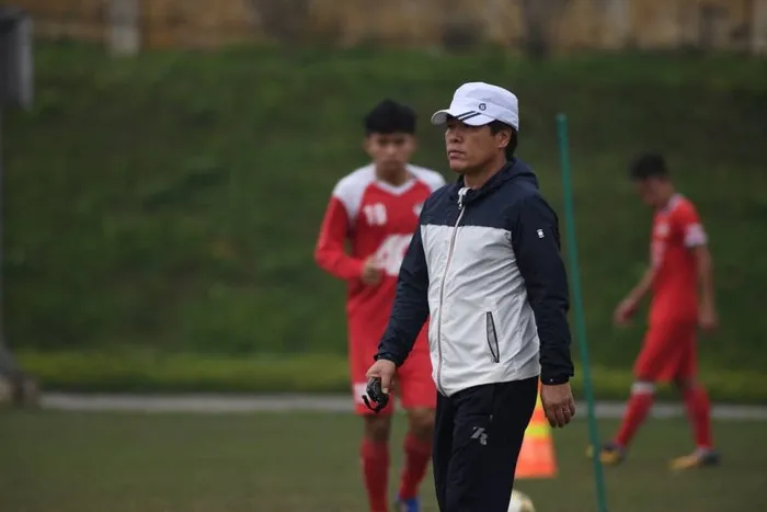 Giống HLV Park Hang-seo, Viettel dùng ekip Hàn Quốc tại V-League - Bóng Đá