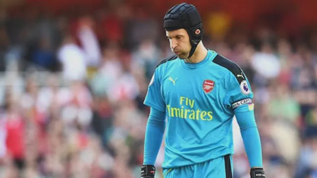 Cech cảnh báo Arsenal không bước vào vết xe đổ của MU - Bóng Đá