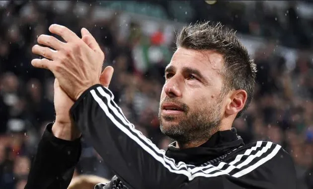 Chùm ảnh: Cây trường sinh Barzagli rơi lệ trong ngày chia tay Juventus - Bóng Đá