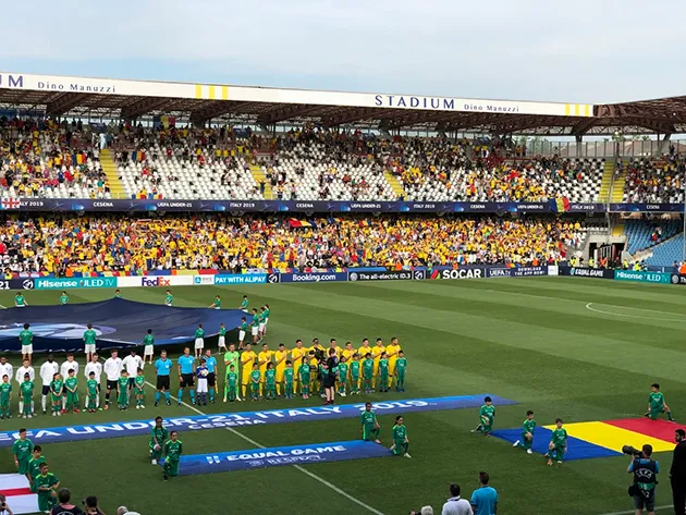 ảnh u21: anh - romania - Bóng Đá