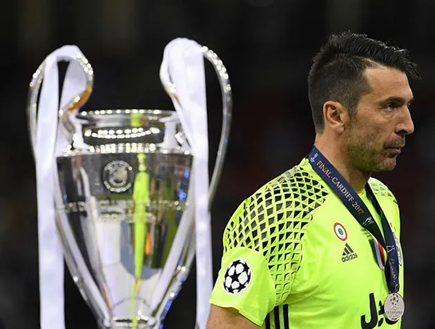 Buffon quay trở lại Juventus: 17 năm vinh quang và cay đắng - Bóng Đá