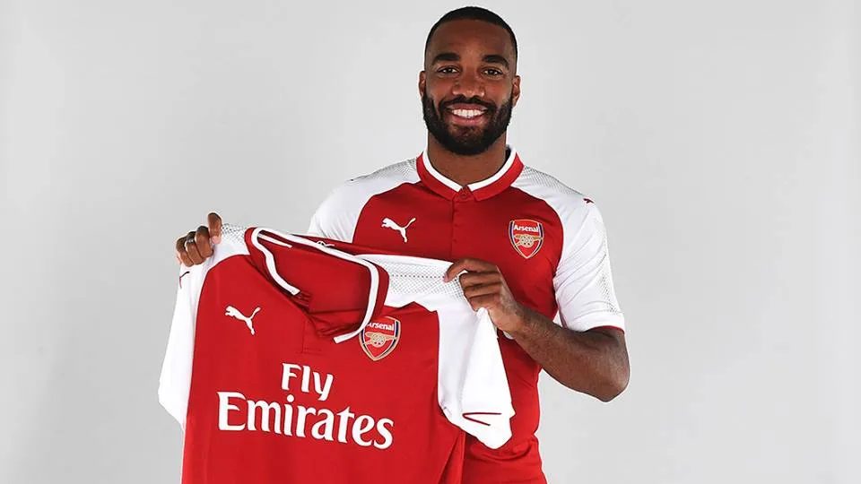 Đội hình Arsenal mùa tới nếu có Lacazette - Bóng Đá