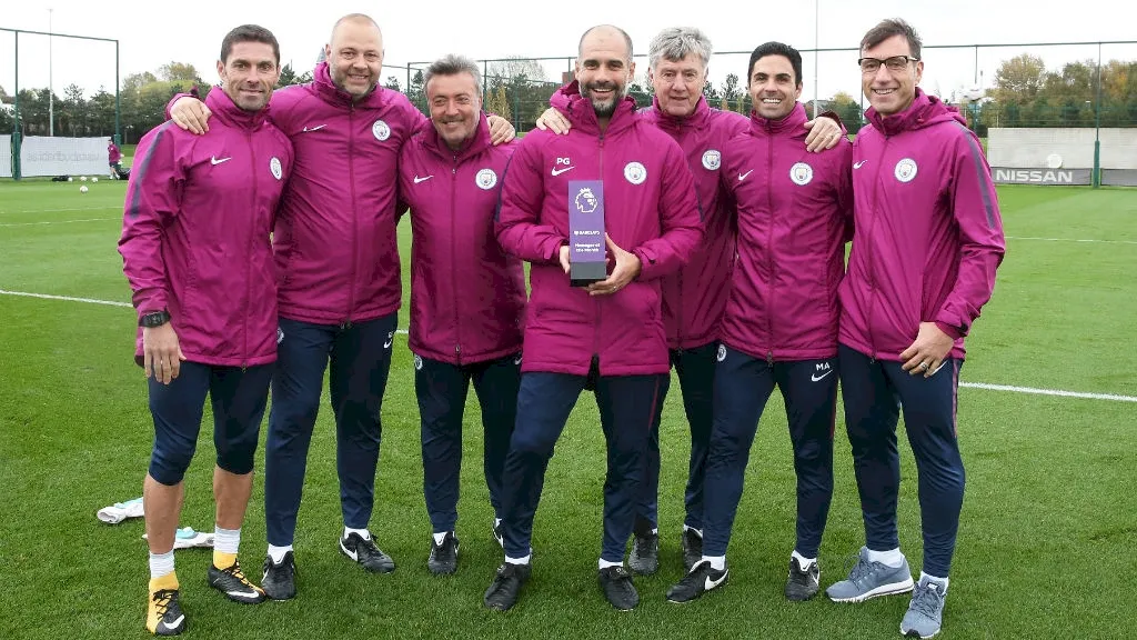 Pep Guardiola đoạt giải HLV của tháng - Bóng Đá