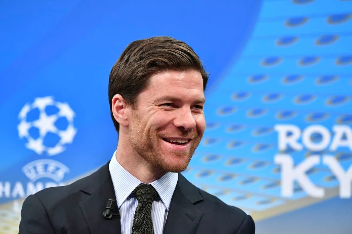 Xabi Alonso bảnh bao bốc thăm vòng 16 đội Champions League - Bóng Đá