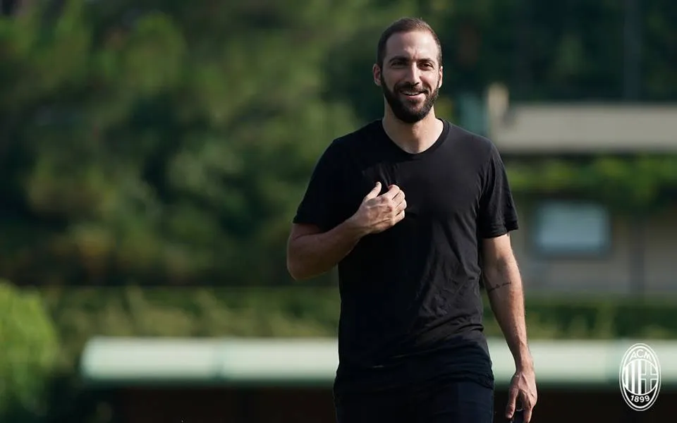 Higuain đến AC Milan - Bóng Đá