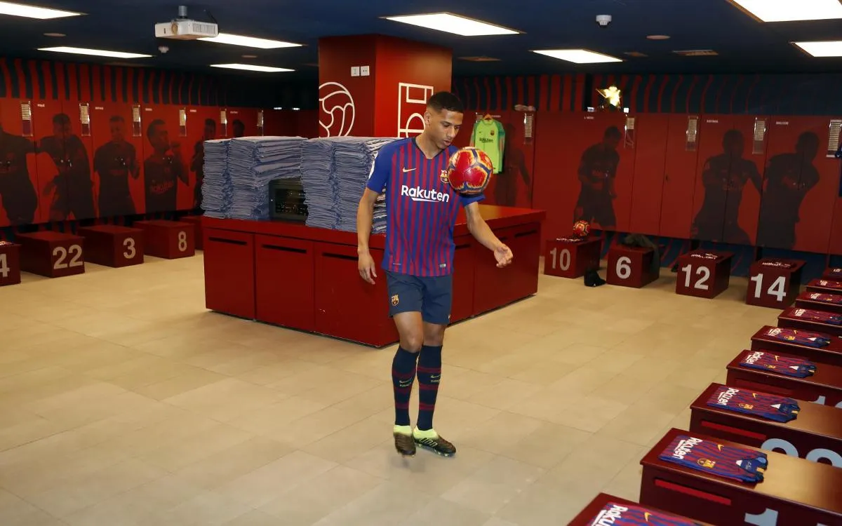 todibo ra mắt barca - Bóng Đá