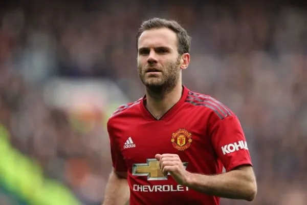 Juan Mata chỉ ra thủ lĩnh phòng thay đồ của Man Utd - Bóng Đá