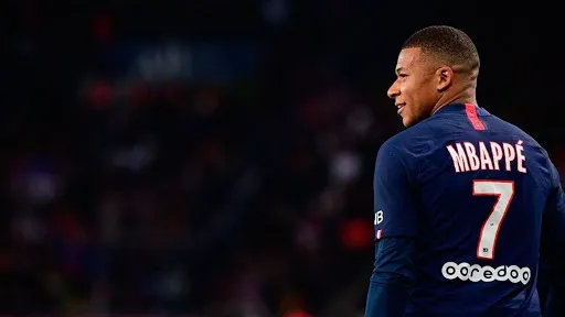 Mbappe được trao Chiếc giày Vàng - Bóng Đá