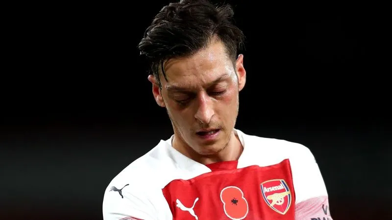 Ozil chấn thương - Bóng Đá