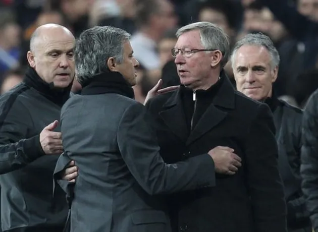 Owen chỉ ra điểm Mourinho thua xa Sir Alex Ferguson - Bóng Đá