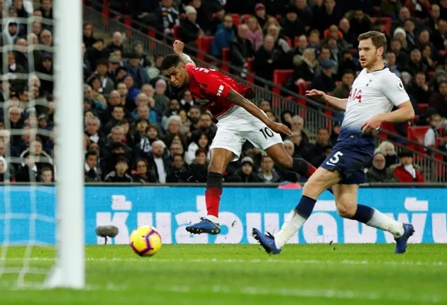 Solskjaer có thể cười ngay giữa tiết trời lạnh lẽo ở Wembley - Bóng Đá