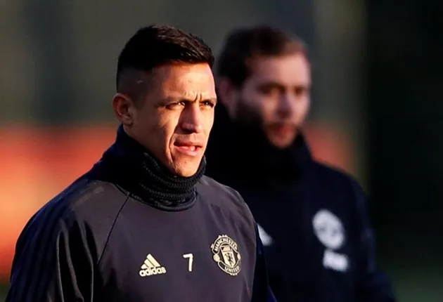 Đừng đến Man Utd chỉ để đánh piano, Alexis Sanchez! - Bóng Đá