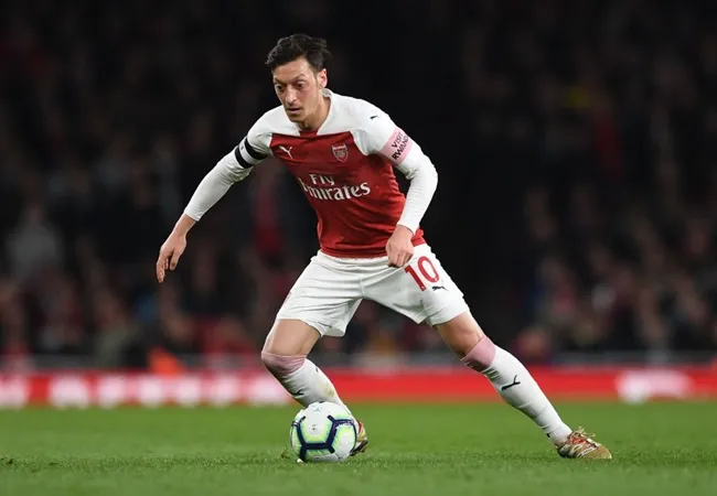 Arsenal bức phá, Emery gửi 1 thông điệp quan trọng cho Ozil - Bóng Đá