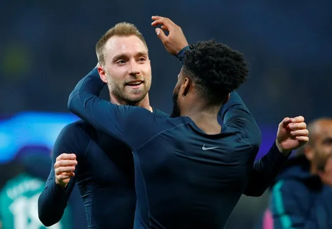 fan tottenham đuổi cổ eriksen - Bóng Đá