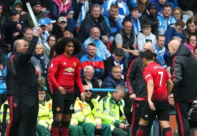 Man Utd đã 'mua hụt' 3 'siêu tiền vệ cánh' như thế nào? - Bóng Đá