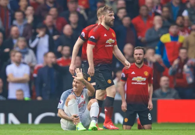 Thấy gì từ lịch thi đấu 'siêu căng' của Man Utd mùa 2019/20? - Bóng Đá