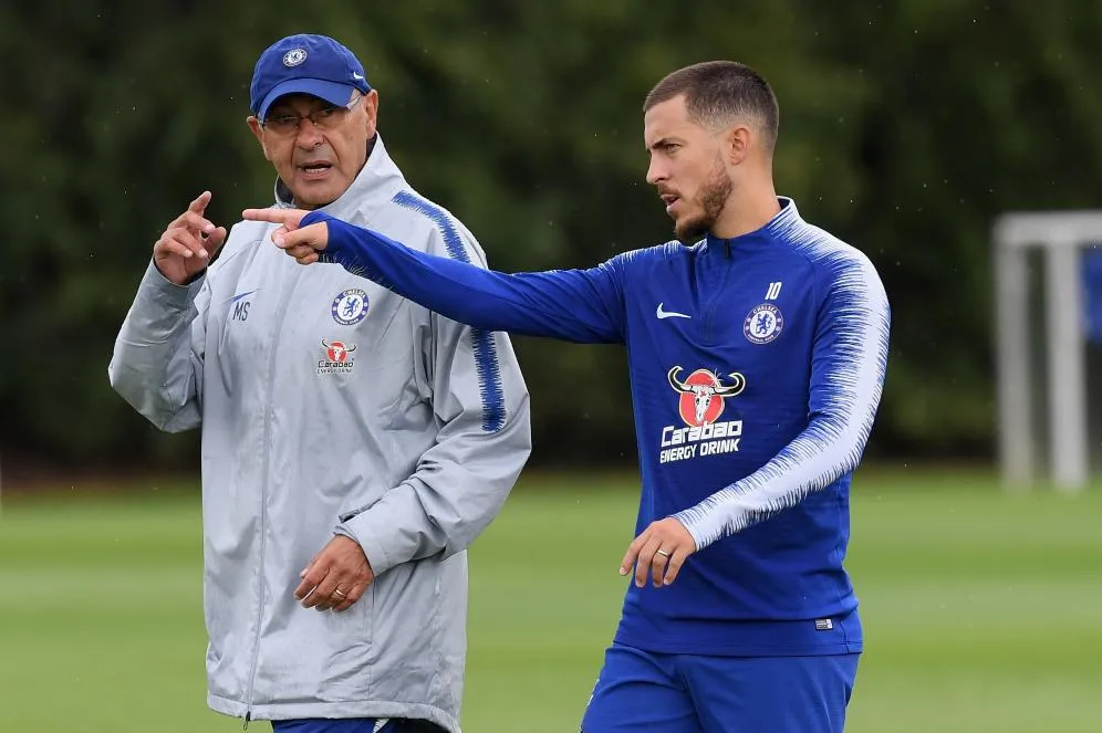 Maurizio Sarri says Eden Hazard ’caused issues’ with Chelsea’s defensive tactics - Bóng Đá