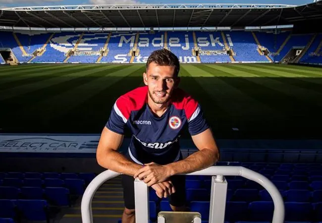 Matt Miazga re-joins Reading on a long loan - Bóng Đá