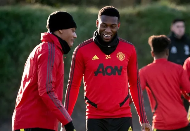 Timothy Fosu-Mensah hints at new Manchester United role ahead of injury comeback - Bóng Đá