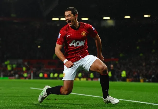 Rio Ferdinand reveals promise Man Utd scout made before Javier Hernandez transfer - Bóng Đá