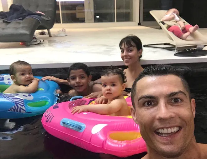 Bạn gái Rodriguez - 'bệ phóng' giúp Ronaldo tỏa sáng ở World Cup - Bóng Đá