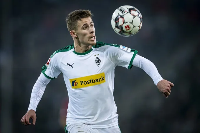 Arsenal và Liverpool theo sát Thorgan Hazard - Bóng Đá