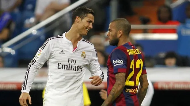 Dani Alves: Tôi có ngu đâu mà không biết Ronaldo xuất sắc - Bóng Đá