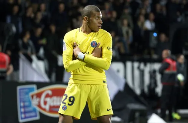Cầu thủ trẻ Pháp xuất sắc nhất năm: Mbappe đánh bại sao Man United - Bóng Đá