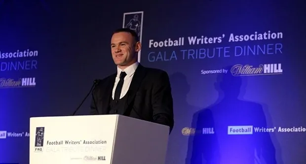 Lập kỷ lục, Rooney được vinh danh - Bóng Đá