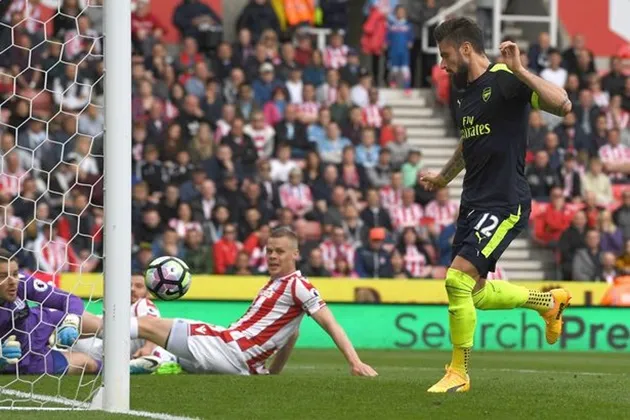 Chấm điểm Arsenal trận thắng Stoke City: 'Ngả mũ' trước Sanchez - Bóng Đá