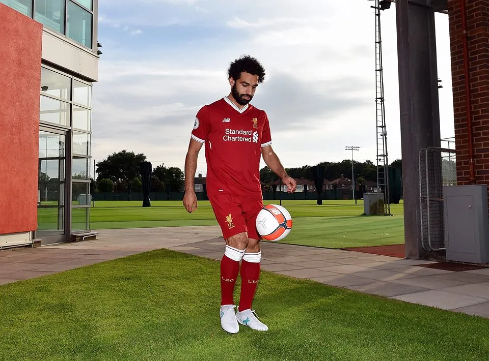 Chùm ảnh: Ra mắt Liverpool, Mohamed Salah 'cướp' số áo của Firmino - Bóng Đá