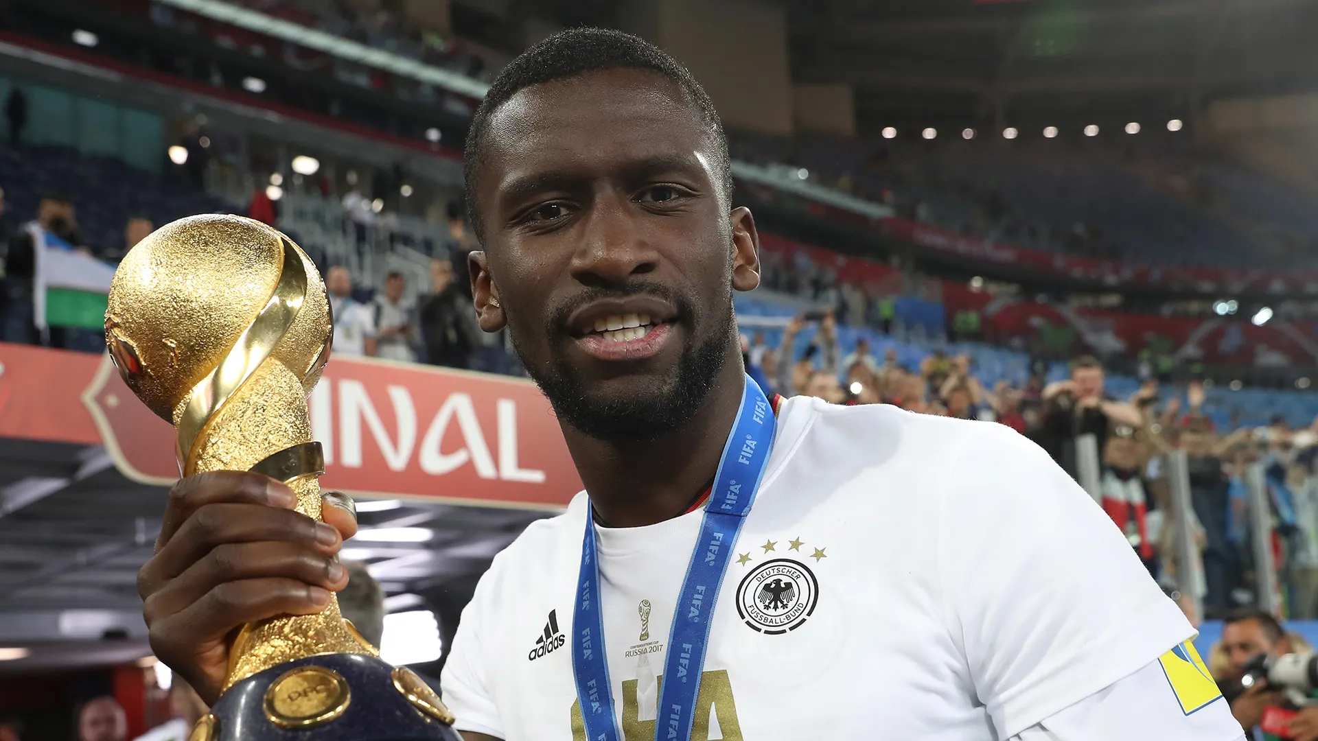 Tiemoue Bakayoko & Top 10 bản HĐ đắt giá nhất lịch sử Chelsea - Bóng Đá