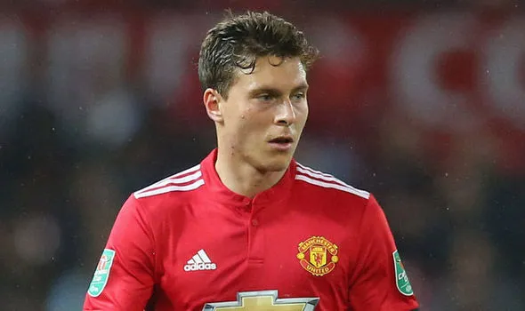 Mourinho có sẵn kế hoạch cho Victor Lindelof - Bóng Đá