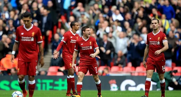 Dàn sao Liverpool trở lại sân tập sau thảm bại trước Tottenham - Bóng Đá