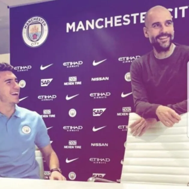 Rạng rỡ ra mắt Man City, Aymeric Laporte chọn xong số áo - Bóng Đá