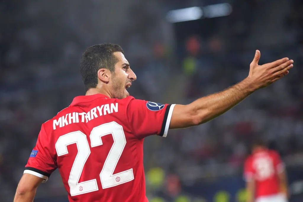 Mkhitaryan đá xoáy Mourinho: 