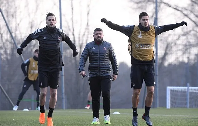 Gattuso dạy học trò dứt điểm, AC Milan chờ phá lưới Arsenal - Bóng Đá