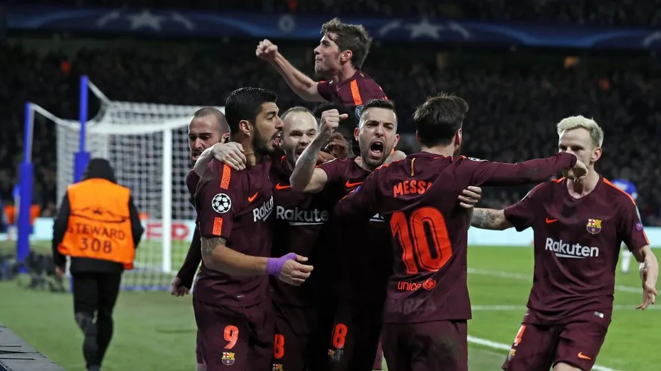 Góc HLV Phan Thanh Hùng: M.U giăng bẫy; Barca giã nát Chelsea - Bóng Đá