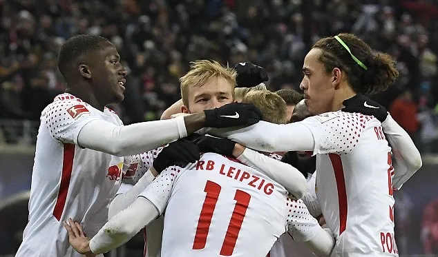 Sao Liverpool bùng nổ, RB Leipzig quật ngã Bayern Munich - Bóng Đá