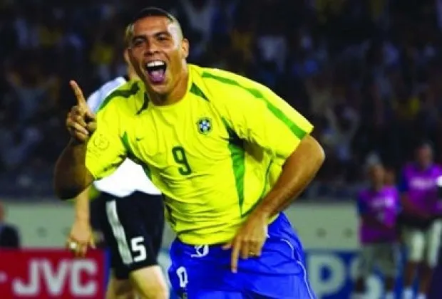 Đội hình đồng đội xuất sắc nhất của Ronaldinho - Bóng Đá