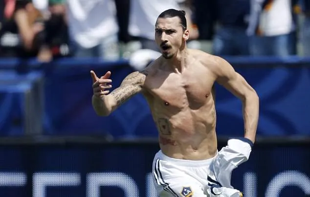 'Sư tử đụng độ sư tử', Ibrahimovic tận hưởng cuộc sống ở LA Galaxy - Bóng Đá