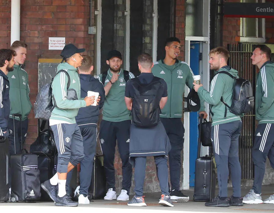 Man Utd hành quân tới London, sẵn sàng chiến Chelsea - Bóng Đá