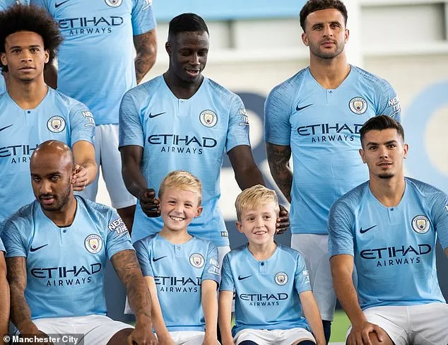 'Lá bài tẩy' trở lại, mang tin vui đến cho Man City - Bóng Đá