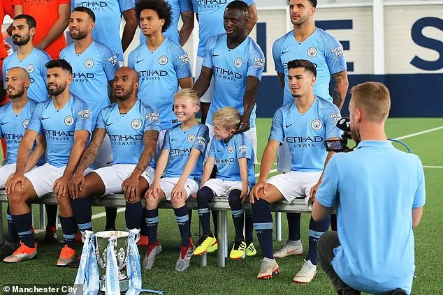 'Lá bài tẩy' trở lại, mang tin vui đến cho Man City - Bóng Đá