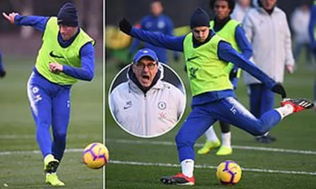 HLV Sarri quát tháo học trò trước đại chiến Chelsea - Tottenham - Bóng Đá