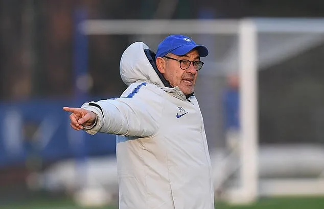 HLV Sarri quát tháo học trò trước đại chiến Chelsea - Tottenham - Bóng Đá