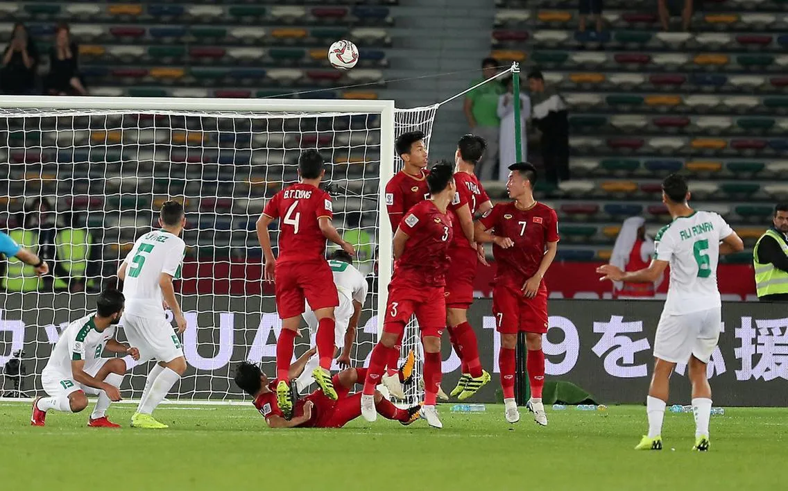 Khoác áo số 7, Tahith Chong lập siêu phẩm đá phạt cho U23 Man Utd - Bóng Đá