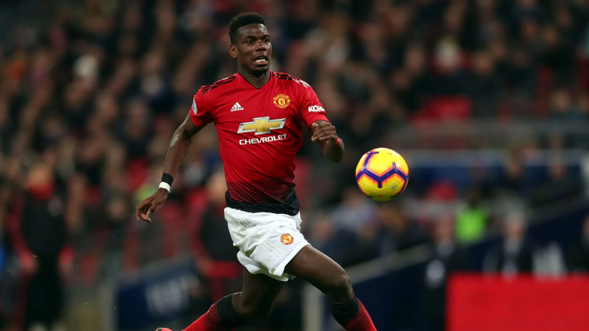 Thông điệp ẩn ý đằng sau màn ăn mừng của Pogba - Bóng Đá