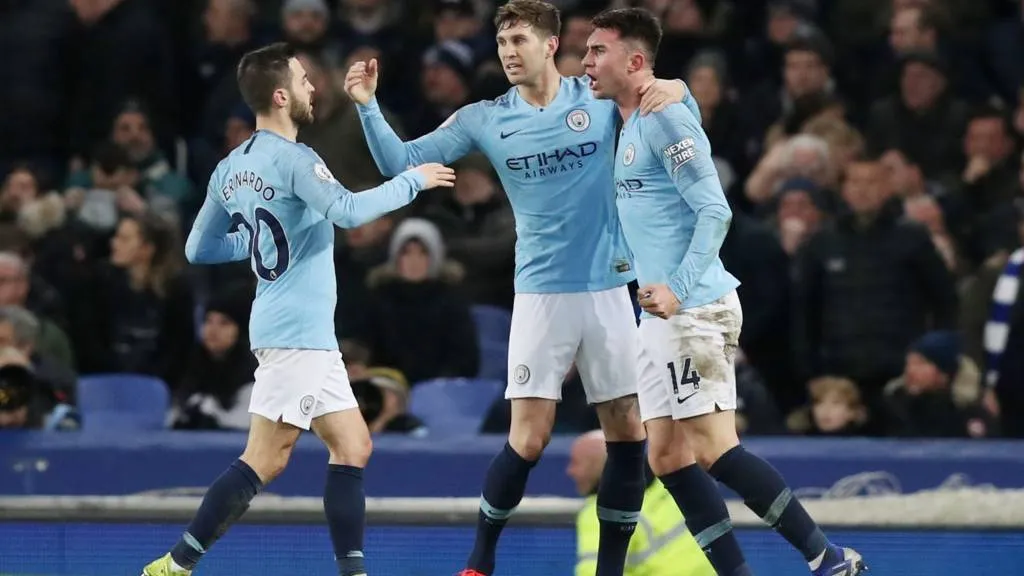 Nguy cơ bị M.U đánh bật khỏi Top 4, Chelsea tập cật lực chiến Man City - Bóng Đá